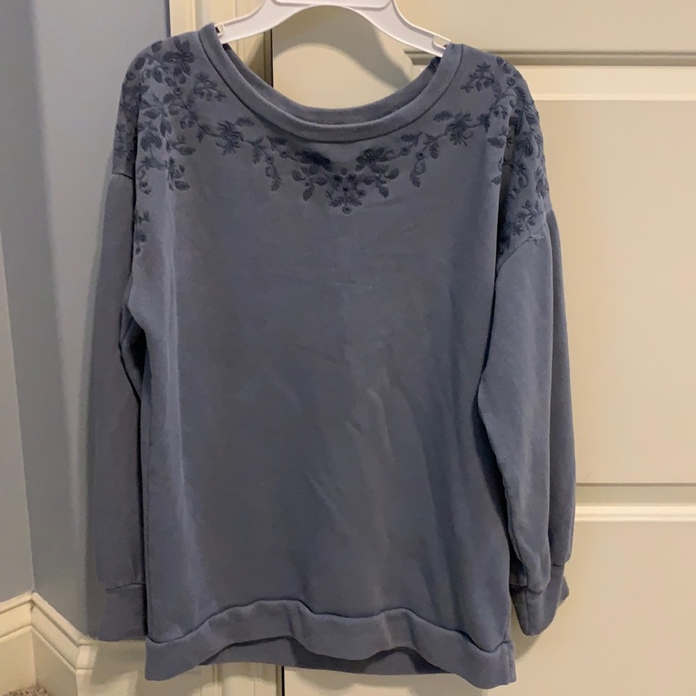 american eagle blue embroidered sweatshirt